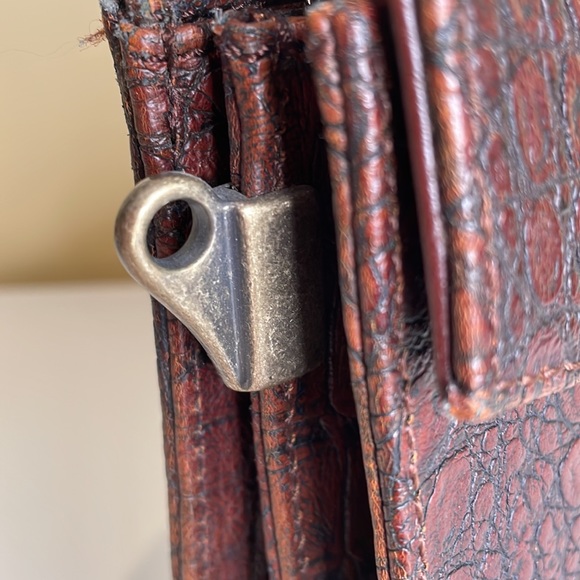 Croc Embossed Leather Shoulder Bag - Picture 9 of 16